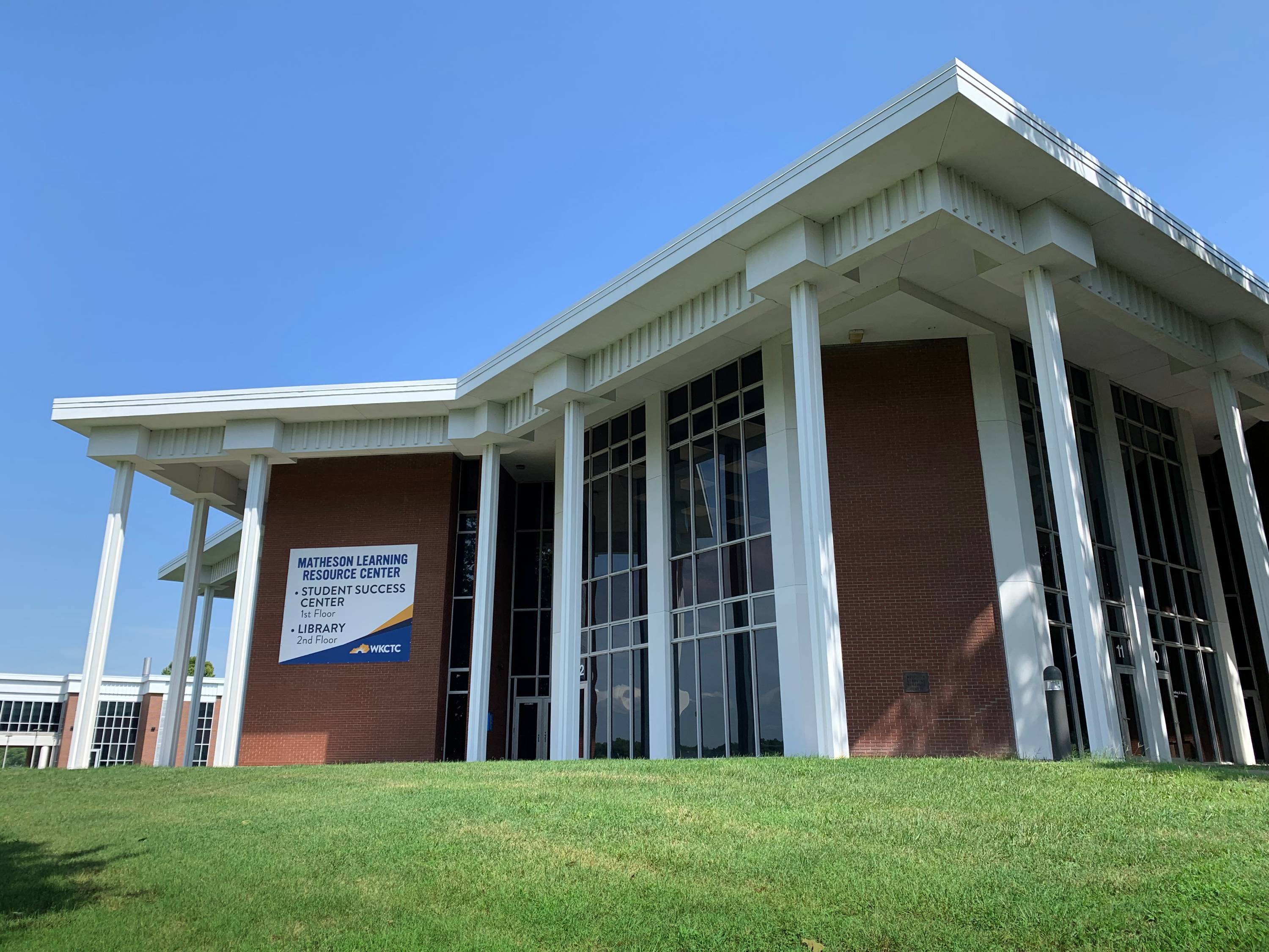 library on WKCTC campus