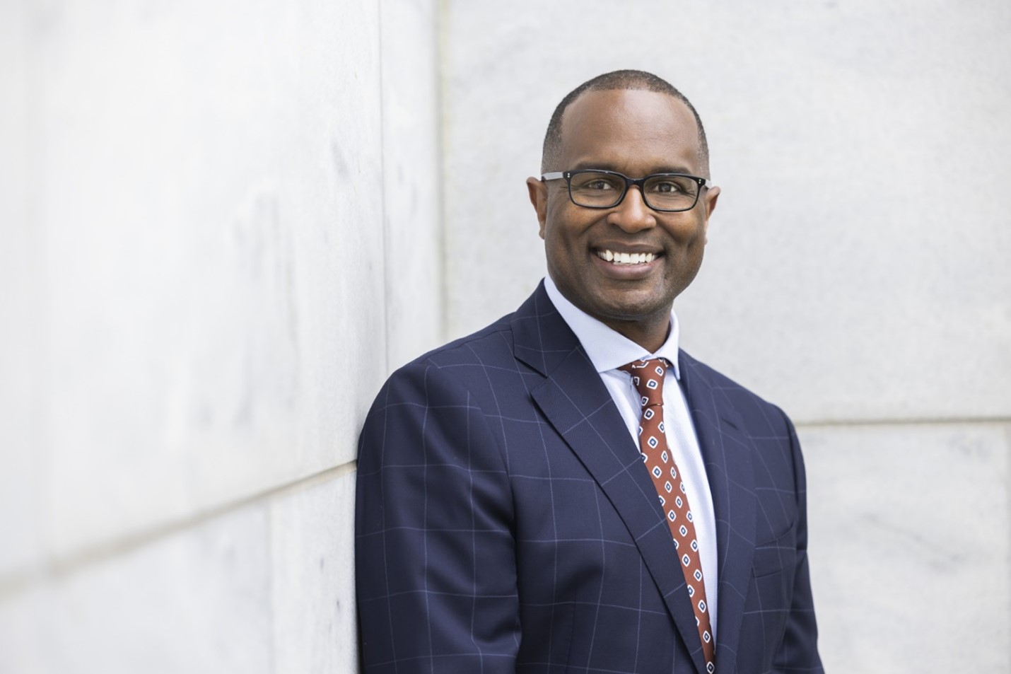 Dr. Kenneth Carter